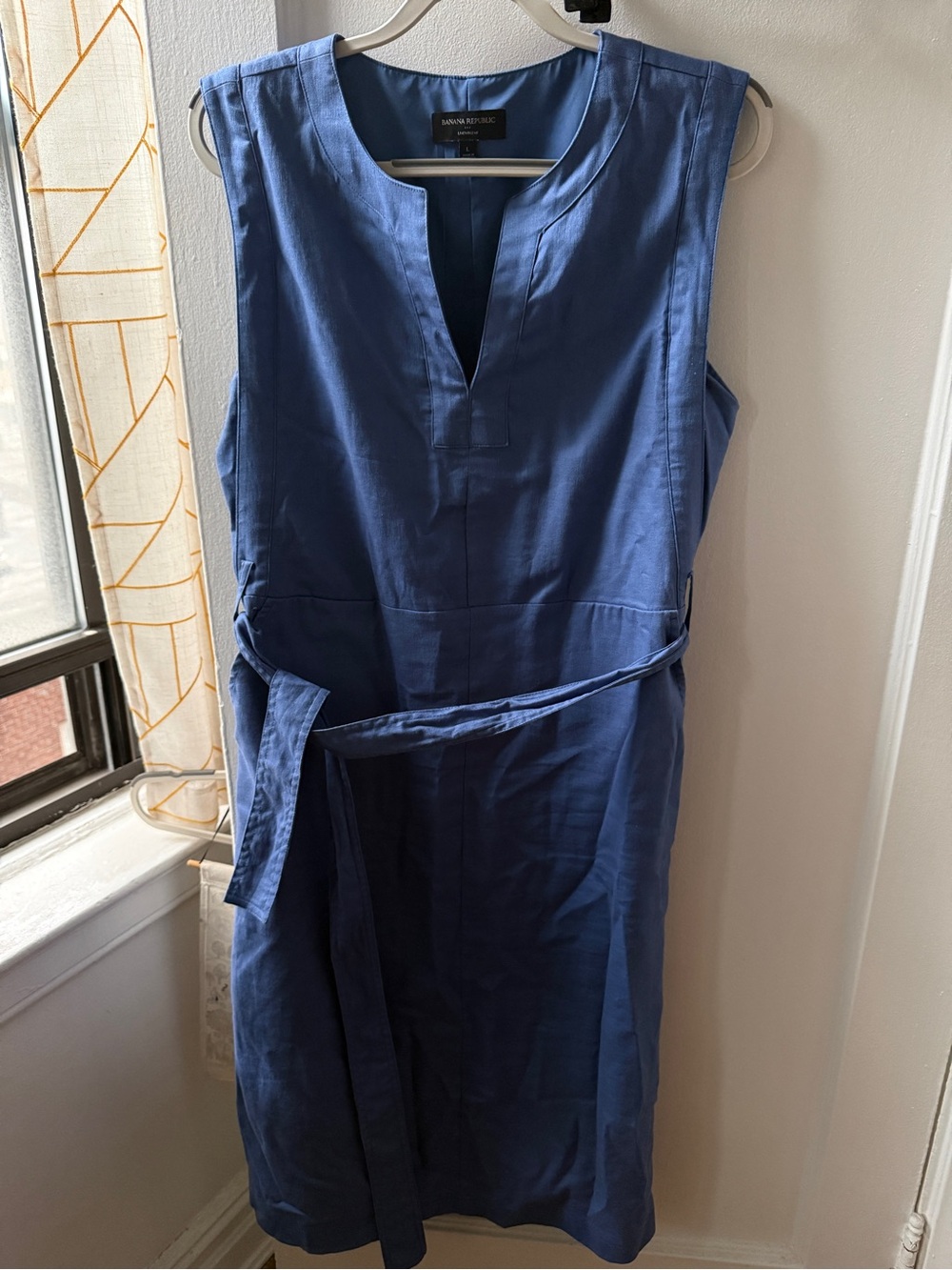 NWOT Banana Republic Sleeveless V-Neck Linen-Cotton Blend Blue Belted Midi Dress